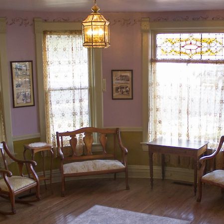 The Cottage House Council Grove Esterno foto